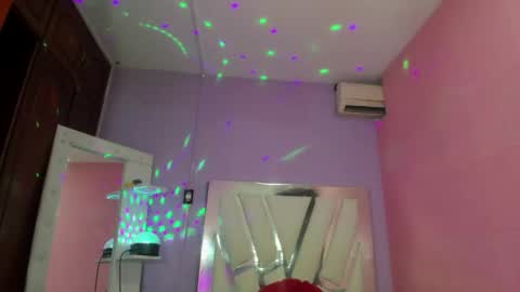 Snapshot of im_brittany_333 chatting on May 27, 2026, 3:14 am im_brittany_333 online show from May 27, 2026, 3:14 am