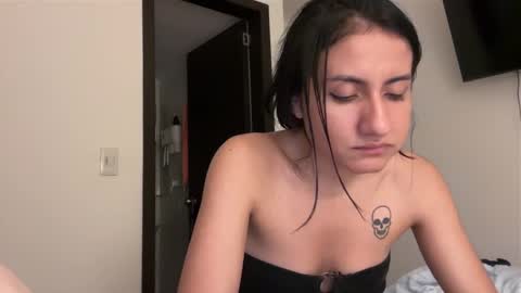 Snapshot of im_dayana chatting on November 15, 2025, 1:03 am instagram online show from November 15, 2025, 1:03 am