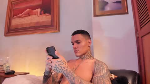 Snapshot of im_dominike chatting on January 29, 2025, 2:19 am im_dominike online show from January 29, 2025, 2:19 am