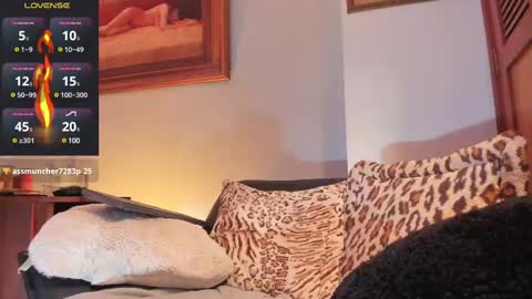 Snapshot of im_dominike chatting on March 12, 2025, 2:30 am im_dominike online show from March 12, 2025, 2:30 am