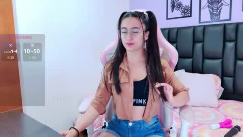 Eliza online show from September 18, 2025, 4:42 pm