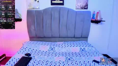 im_riley_ online show from May 12, 2026, 7:11 pm