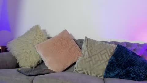 Snapshot of im_salo18 chatting on March 3, 2026, 9:31 pm Salo online show from March 3, 2026, 9:31 pm