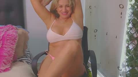 Snapshot of im_sharonr chatting on April 27, 2026, 7:56 pm Sharon online show from April 27, 2026, 7:56 pm