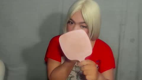 ella may online show from November 8, 2025, 10:15 am