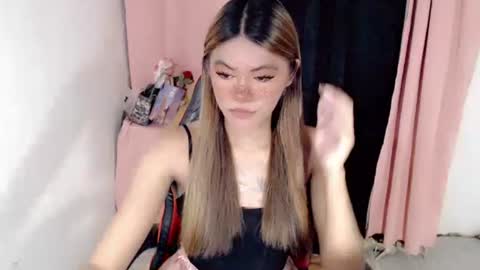 im_yourfairyannaxx online show from March 30, 2026, 2:01 am