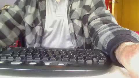 Snapshot of imaussiechris chatting on October 16, 2025, 10:00 pm Aussie Guy online show from October 16, 2025, 10:00 pm