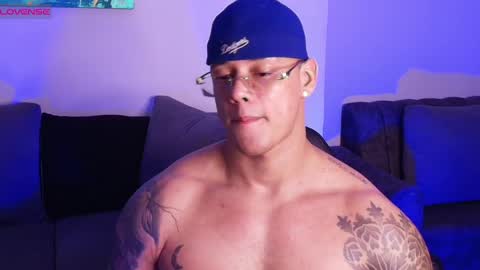 Snapshot of imconor chatting on May 15, 2026, 11:34 pm imconor online show from May 15, 2026, 11:34 pm