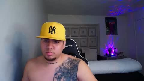 Snapshot of imjosue chatting on January 11, 2026, 1:43 am imjosue online show from January 11, 2026, 1:43 am