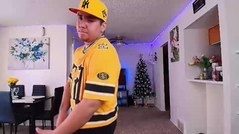 Snapshot of imjosue chatting on January 14, 2026, 3:17 pm imjosue online show from January 14, 2026, 3:17 pm