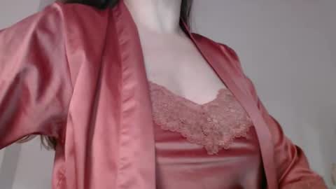 Snapshot of immouss chatting on February 6, 2025, 10:21 pm Pola online show from February 6, 2025, 10:21 pm