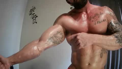 Majordadbod101 online show from February 25, 2025, 4:00 pm