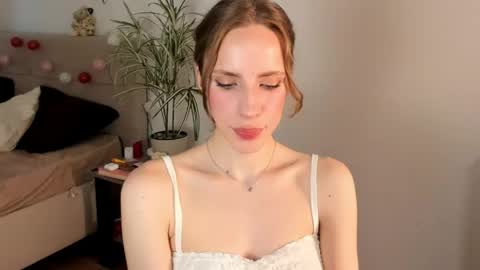 Snapshot of imogensy chatting on June 4, 2026, 2:12 pm my name Imo Fansly online show from June 4, 2026, 2:12 pm