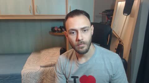 Simo online show from November 12, 2025, 4:18 pm