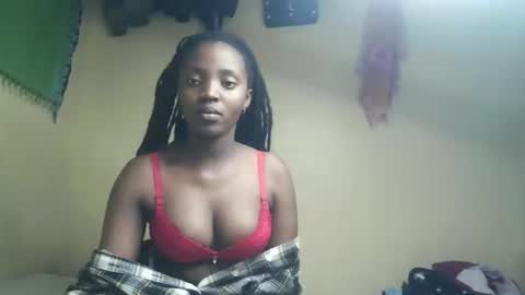 Snapshot of imyour_girl chatting on October 12, 2025, 8:52 pm Im sonny online show from October 12, 2025, 8:52 pm