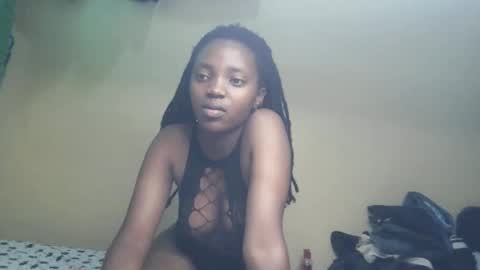 Snapshot of imyour_girl chatting on October 21, 2025, 7:53 am Im sonny online show from October 21, 2025, 7:53 am