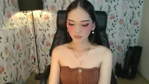 Snapshot of imyourlegalbaby chatting on February 1, 2025, 7:05 am Aki online show from February 1, 2025, 7:05 am