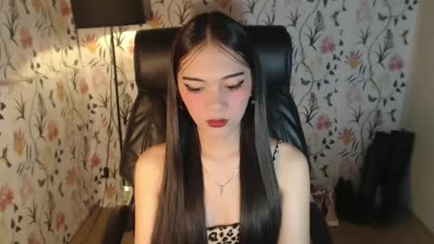 Snapshot of imyourlegalbaby chatting on February 5, 2025, 12:27 pm Aki online show from February 5, 2025, 12:27 pm