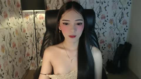 Snapshot of imyourlegalbaby chatting on February 20, 2025, 4:07 am Aki online show from February 20, 2025, 4:07 am