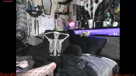 Snapshot of inarafoxxx chatting on February 28, 2025, 2:09 am Inarafoxx online show from February 28, 2025, 2:09 am