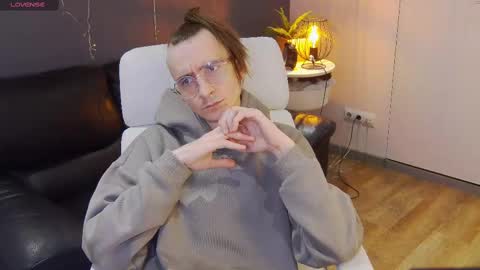 incandenza_ online show from February 23, 2025, 7:49 pm