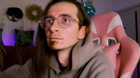 incandenza_ online show from September 17, 2025, 10:11 pm