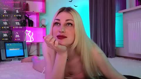  Dina  Help me reach 100 likes  online show from October 29, 2025, 9:38 pm