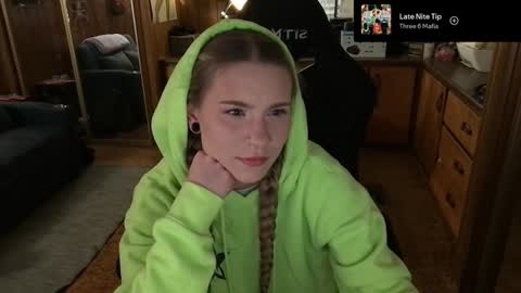 Carter online show from February 6, 2025, 4:42 am