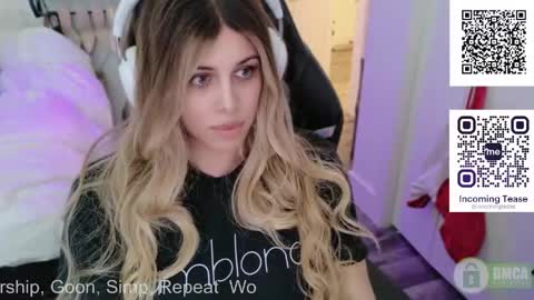 incomingtease online show from April 13, 2026, 9:20 pm