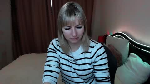 incredible_ariela online show from December 27, 2024, 9:06 am