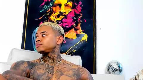 Snapshot of independent_project chatting on December 5, 2025, 7:32 pm Jacobo online show from December 5, 2025, 7:32 pm