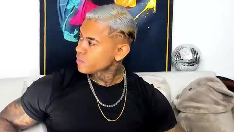 Snapshot of independent_project chatting on December 14, 2025, 2:06 am Jacobo online show from December 14, 2025, 2:06 am