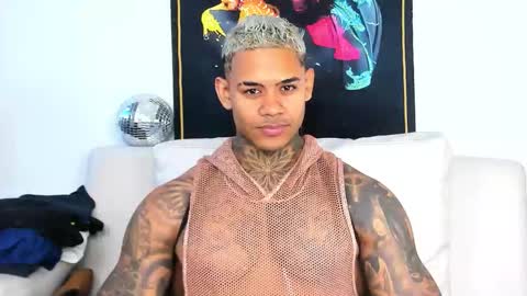 Snapshot of independent_project chatting on December 21, 2025, 8:27 pm Jacobo online show from December 21, 2025, 8:27 pm