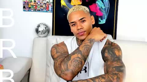 Snapshot of independent_project chatting on January 10, 2026, 7:26 pm Jacobo online show from January 10, 2026, 7:26 pm