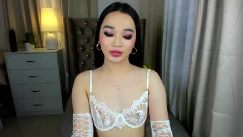 indestructabletrixie online show from December 20, 2024, 11:00 am