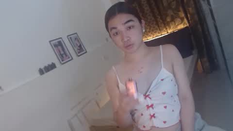 indestructabletrixie online show from February 8, 2026, 4:49 am