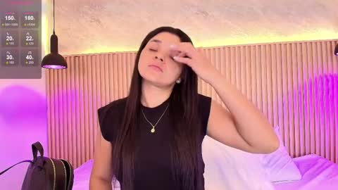 Indi Catalina online show from November 17, 2025, 1:28 pm