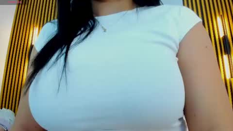 Snapshot of indi_catalina chatting on June 20, 2026, 3:04 pm Indi Catalina online show from June 20, 2026, 3:04 pm