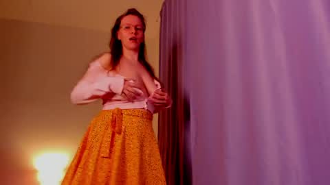 Snapshot of indian_summer_ chatting on April 21, 2026, 5:39 pm Melissa No Baby or bb sexy etc... online show from April 21, 2026, 5:39 pm