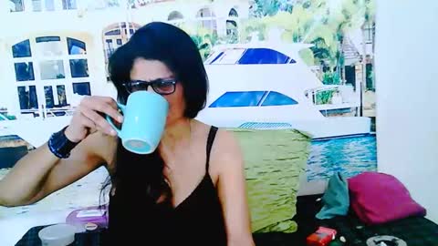 Snapshot of indianallure chatting on January 15, 2025, 10:06 am Femiez online show from January 15, 2025, 10:06 am