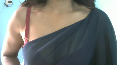 Snapshot of indiananu23 chatting on December 20, 2024, 6:19 am indiananu23 online show from December 20, 2024, 6:19 am