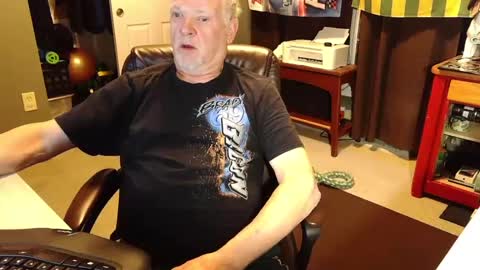 Snapshot of indianapapa chatting on September 15, 2025, 10:59 am Papa online show from September 15, 2025, 10:59 am