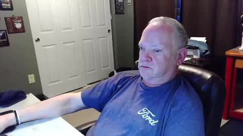 Papa online show from November 17, 2025, 12:11 pm