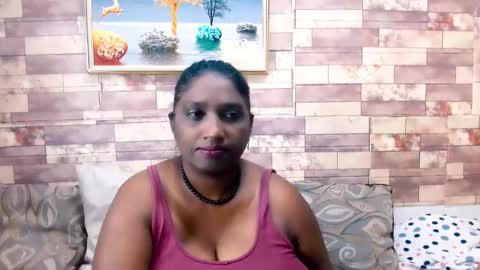 Snapshot of indianblue3 chatting on December 28, 2024, 12:03 pm tracy online show from December 28, 2024, 12:03 pm