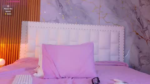 LITTLE AINHOA  online show from March 2, 2026, 9:32 pm