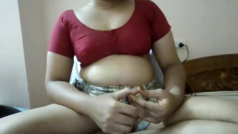 Snapshot of indiangirl2see chatting on February 1, 2025, 12:47 pm indiangirl2see online show from February 1, 2025, 12:47 pm