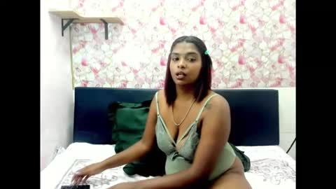 Snapshot of indianmystica694u chatting on October 1, 2025, 7:36 am indianmystica694u online show from October 1, 2025, 7:36 am