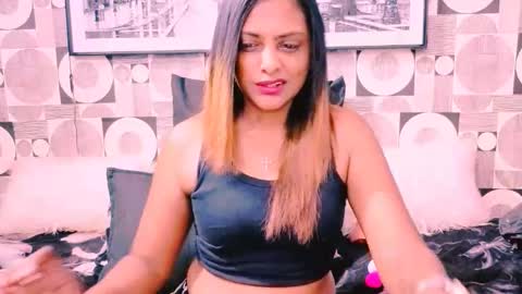 indianplaymate online show from November 9, 2025, 5:11 pm