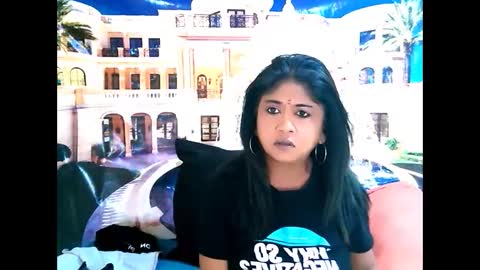 Mika online show from October 7, 2025, 4:31 am