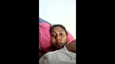 indianruby21 online show from February 4, 2025, 8:24 am